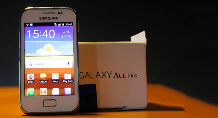 Samsung Galaxy Ace Plus S7508