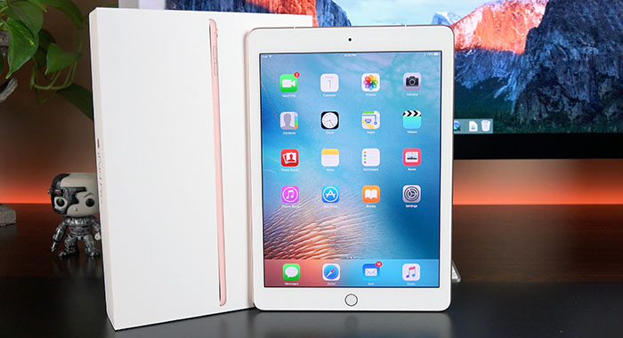 Apple iPad 9.7 inches