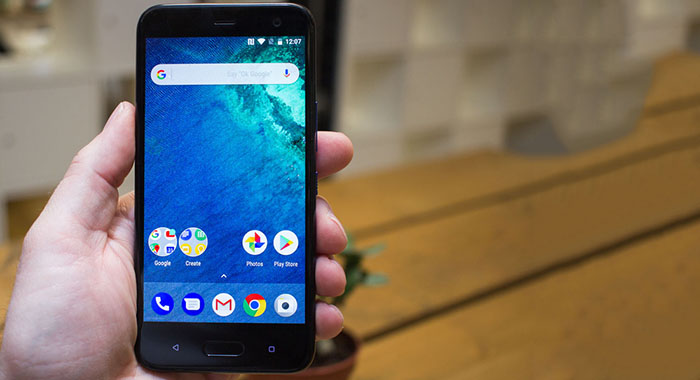 HTC U11 Life